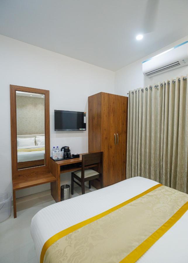 Hotel Laxmi Cityside Mangalor Kültér fotó